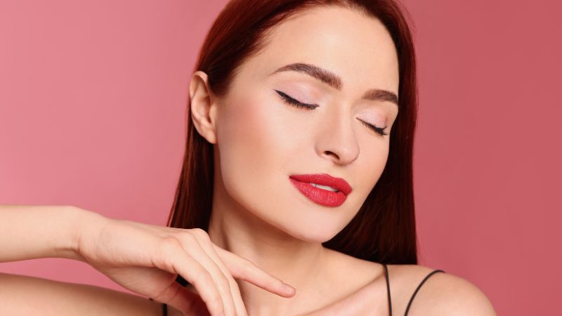 cabello teñido de rojo cabello teñido de rojo (2)